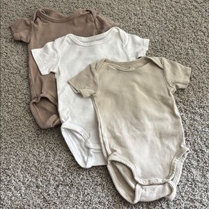 H&M bundle of 3 short sleeve onesies